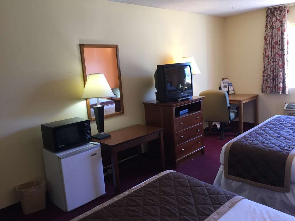 Lake Tree Inn & Suites Marion Pokoj fotografie